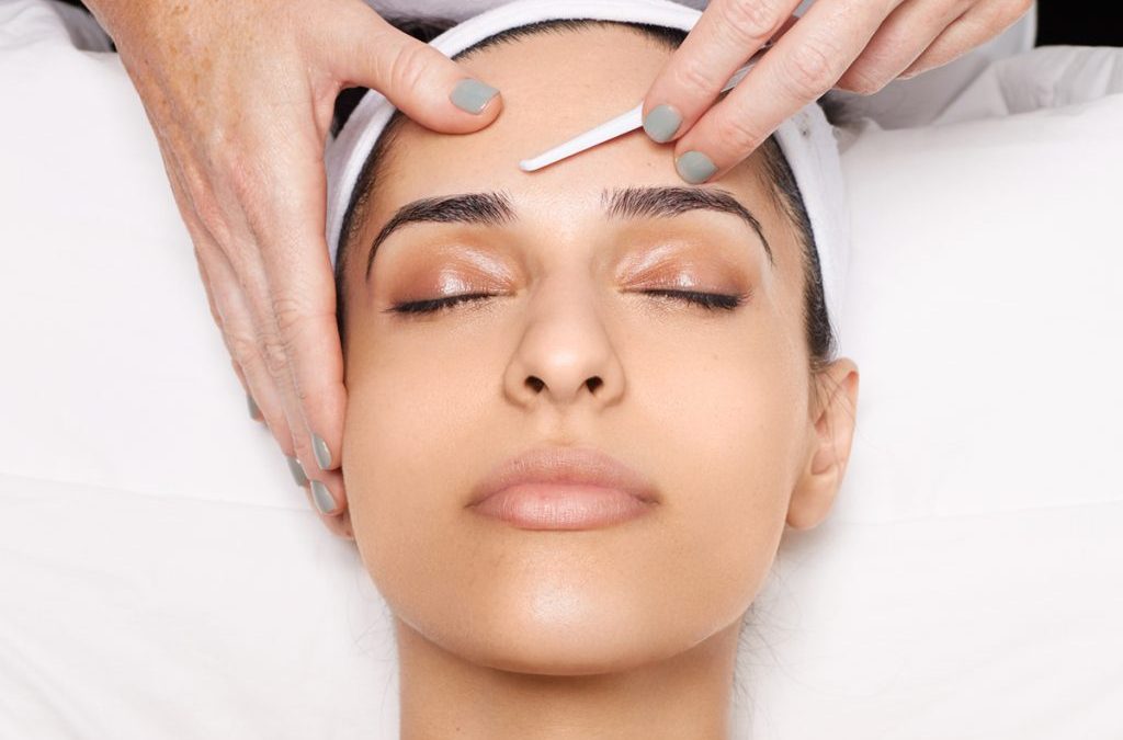 What is Dermaplaning and its benefits?